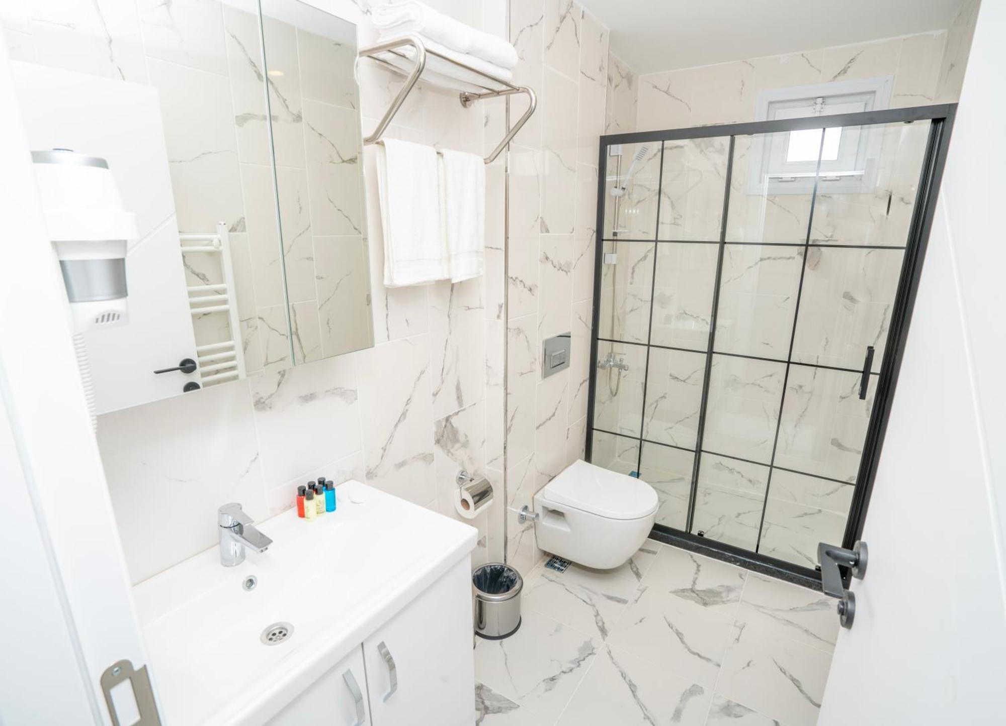 Guest Suites Istanbul Bagian luar foto